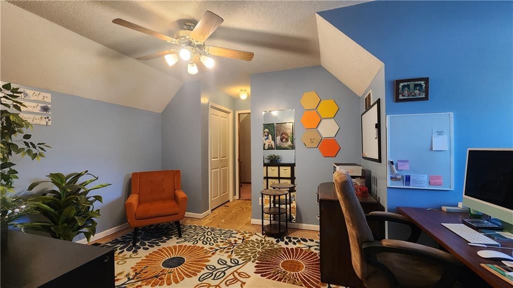 3305 S Sioux Court — photo 45