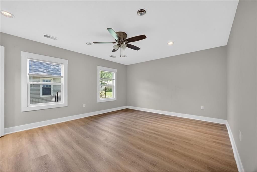2715 S 37th Street — photo 16