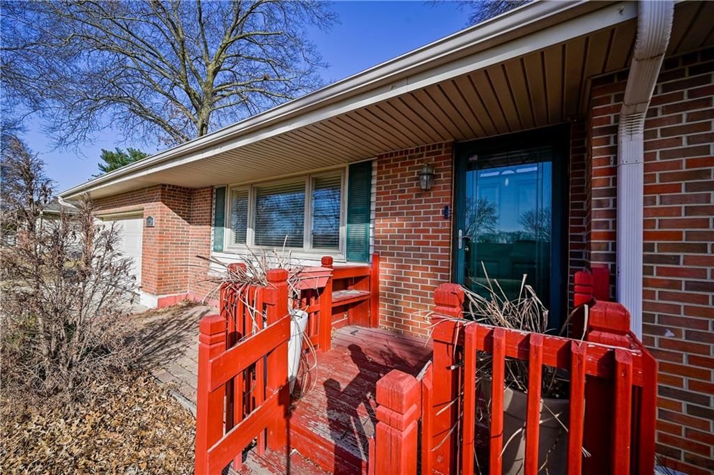 8200 Wood Avenue — photo 3