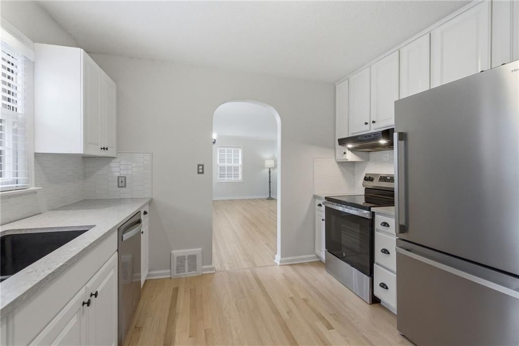 5239 Outlook Street — photo 13