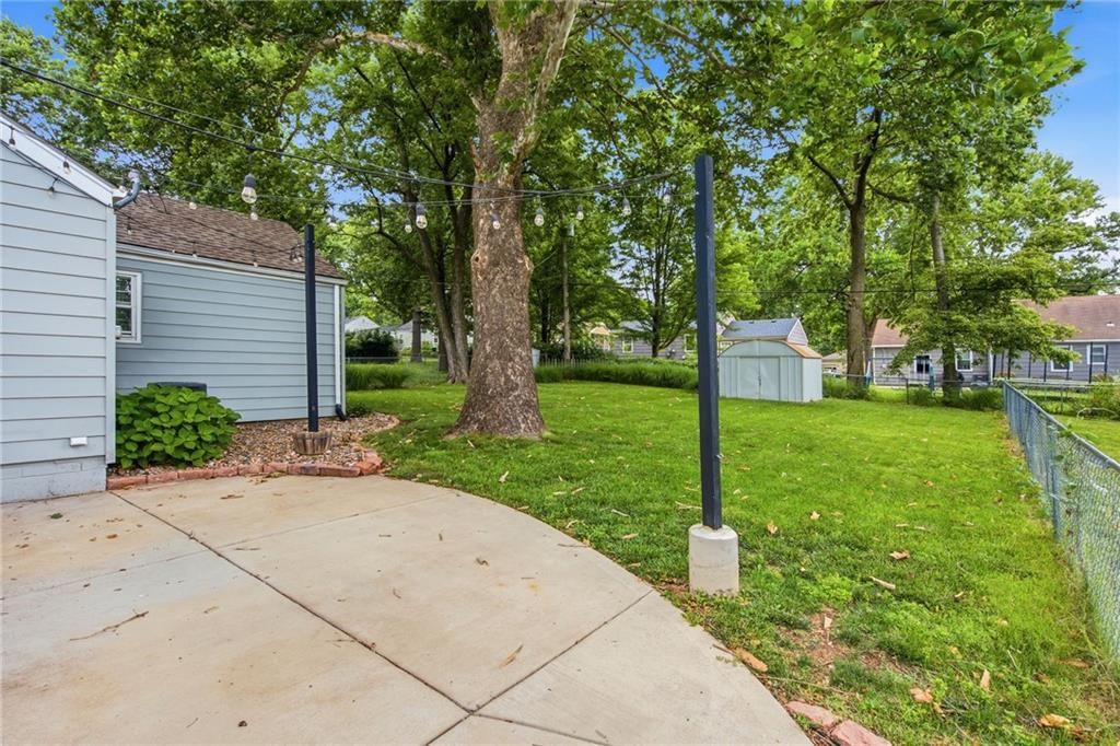 5239 Outlook Street — photo 33