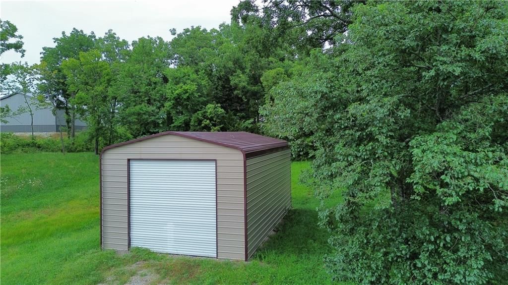 262 W Sugar Lake Drive — photo 9