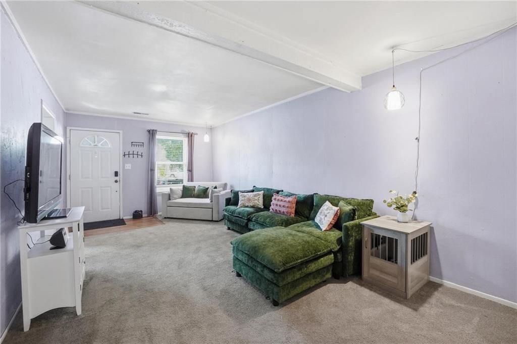 609 E Bristol Lane — photo 9