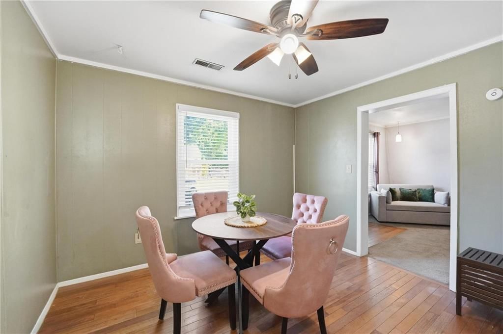 609 E Bristol Lane — photo 12