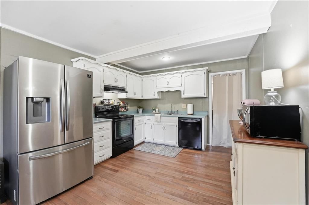 609 E Bristol Lane — photo 14