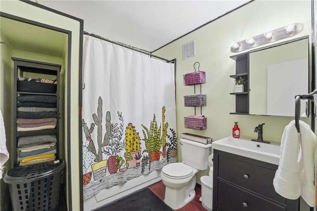 609 E Bristol Lane — photo 24