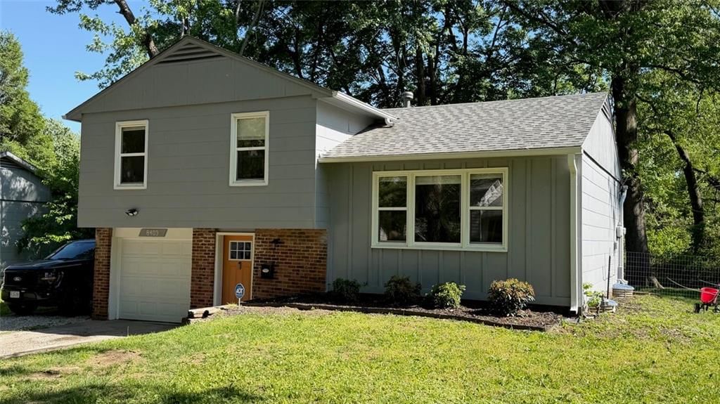 8403 E 110th Street — photo 2