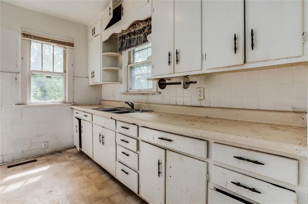 7907 Chestnut Avenue — photo 11