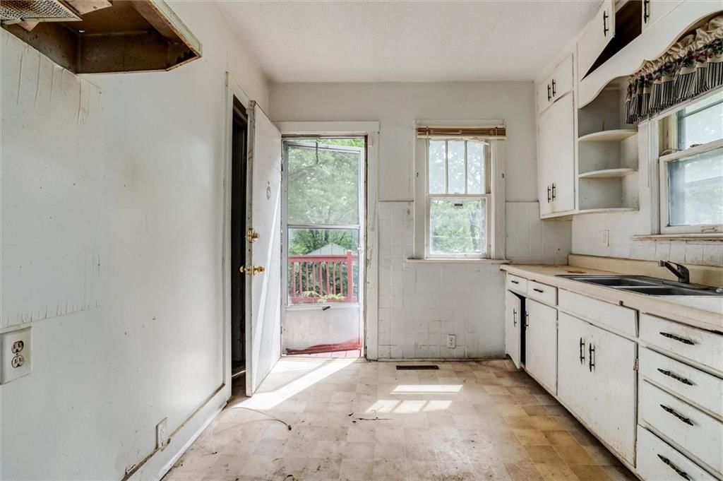 7907 Chestnut Avenue — photo 13