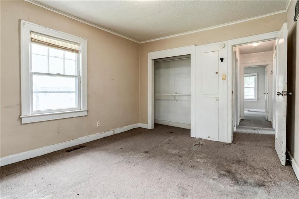7907 Chestnut Avenue — photo 18