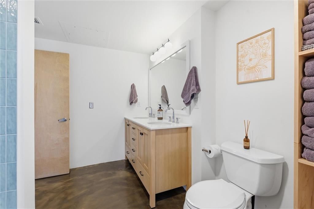 360 W Pershing Road — photo 28