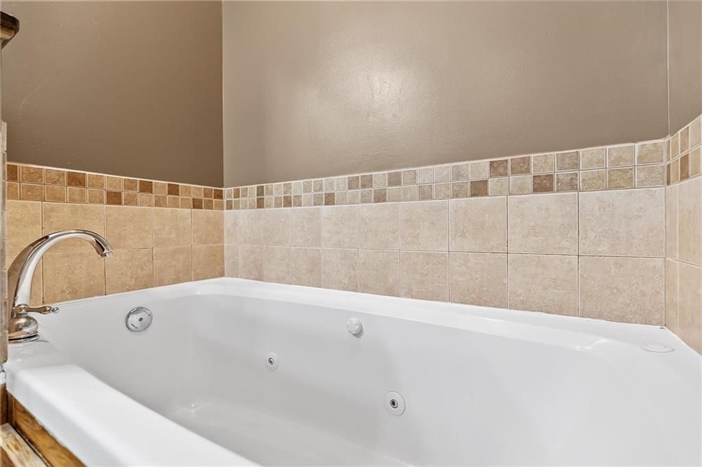 13451 N Garner Road — photo 17
