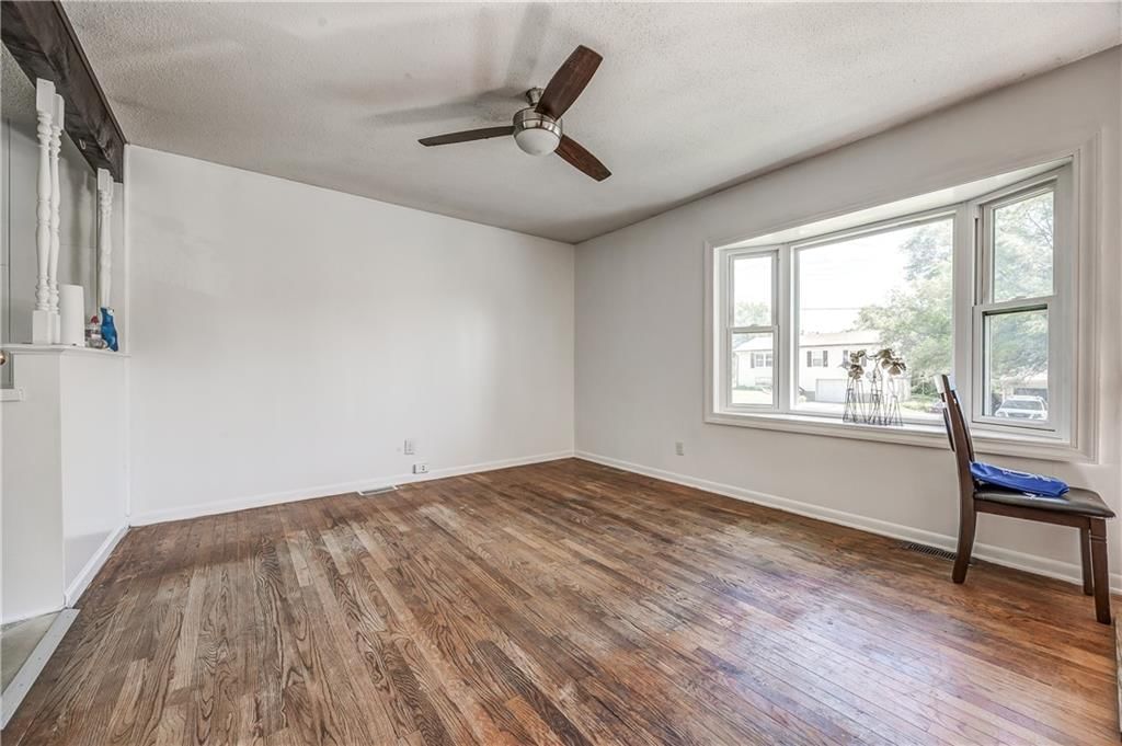 8266 Tauromee Avenue — photo 3