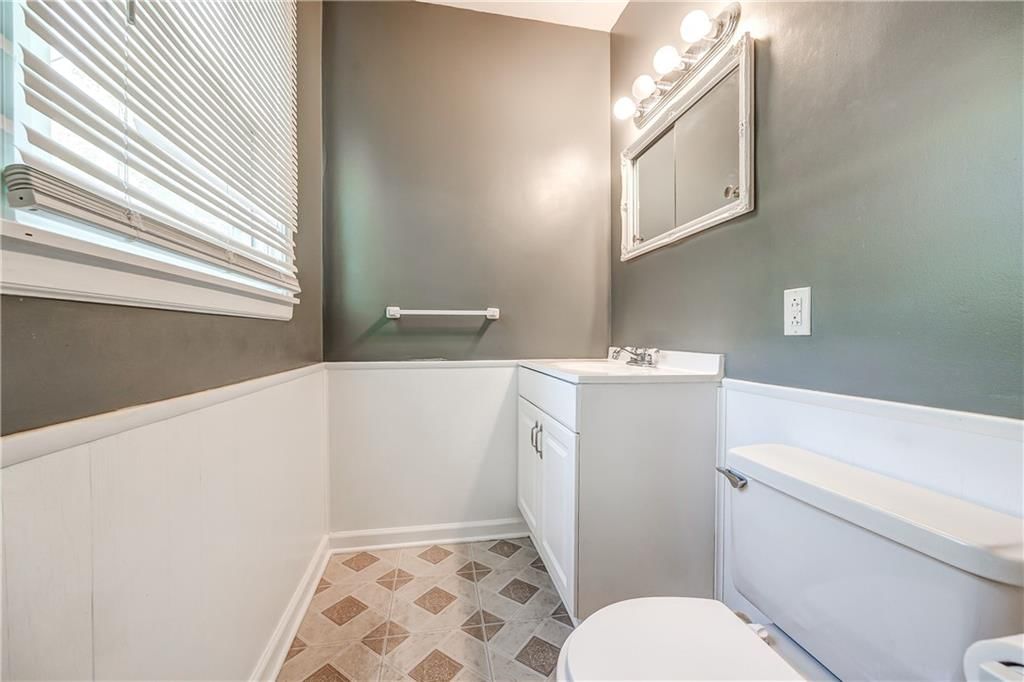 8266 Tauromee Avenue — photo 12
