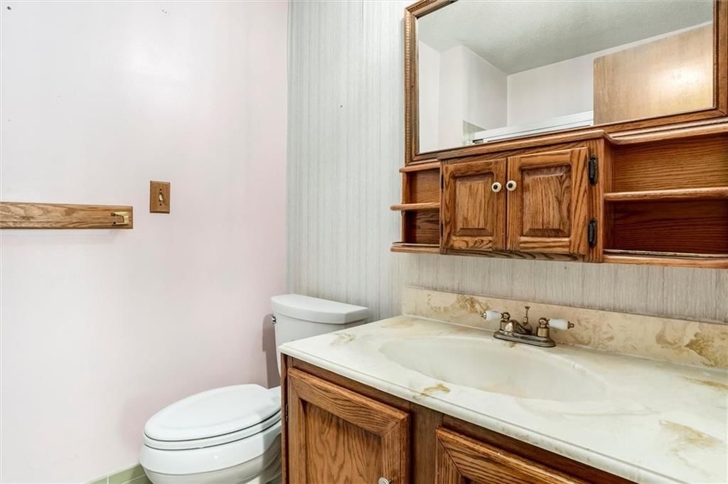10700 Wenzel Avenue — photo 17