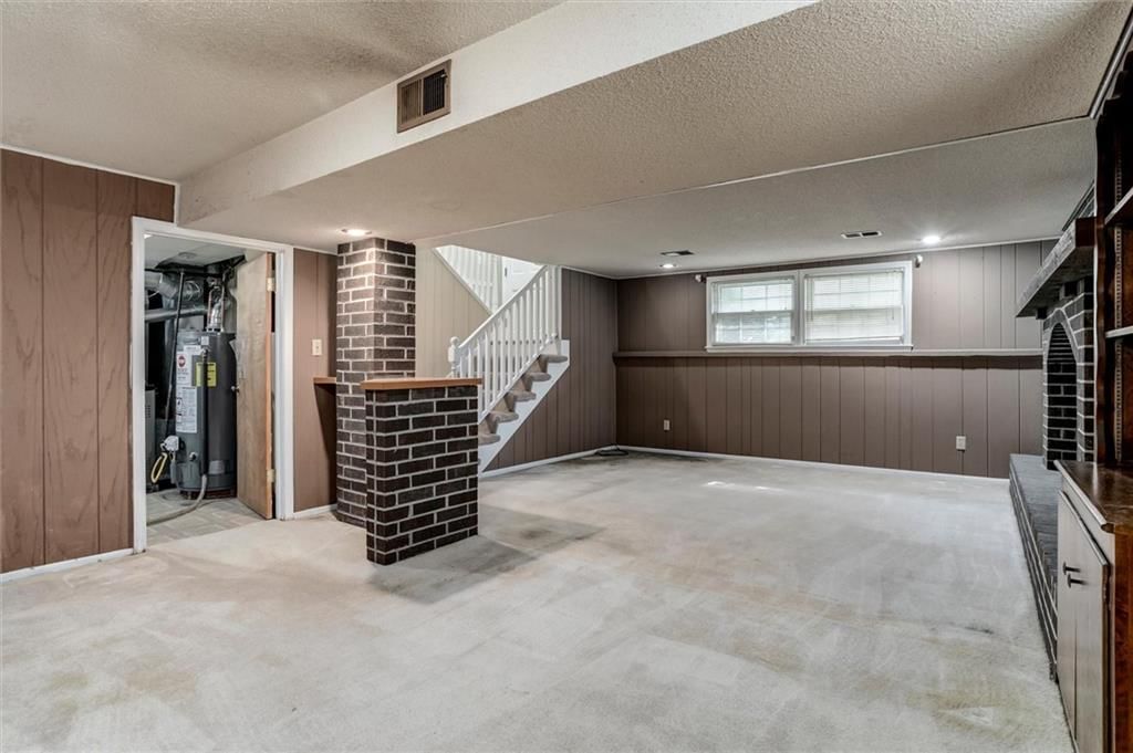 10700 Wenzel Avenue — photo 20