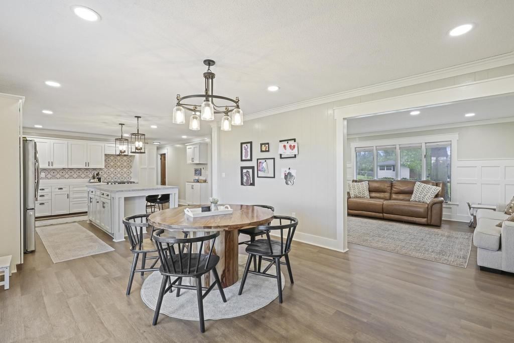 733 Fairway Lane — photo 8