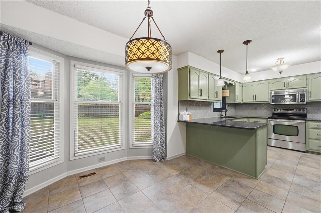 7130 N Woodland Avenue — photo 12