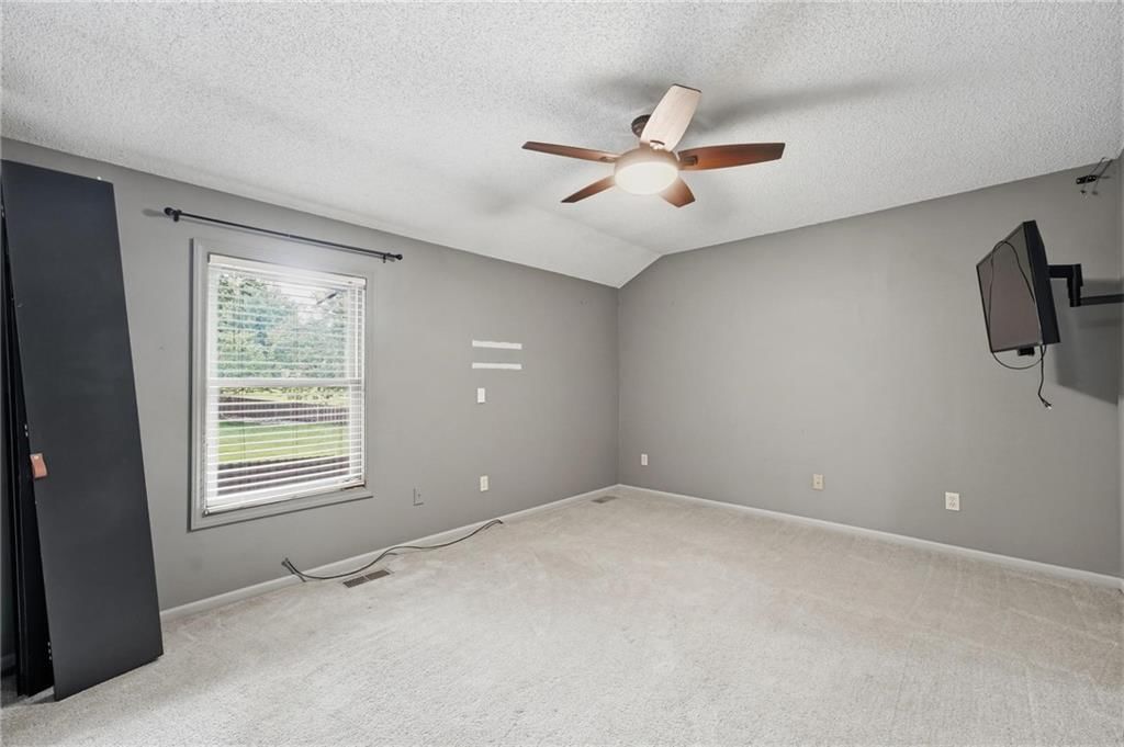 7130 N Woodland Avenue — photo 40