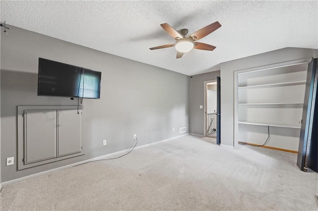 7130 N Woodland Avenue — photo 41