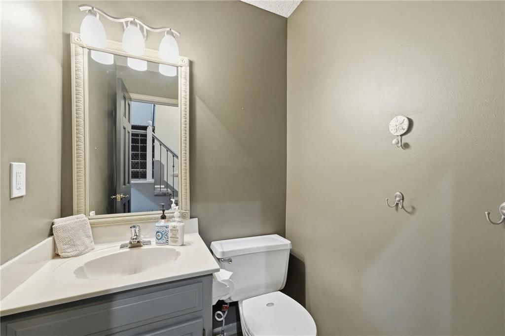 7130 N Woodland Avenue — photo 42