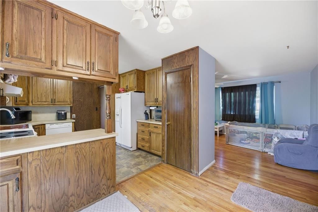 11301 Spring Valley Road — photo 13