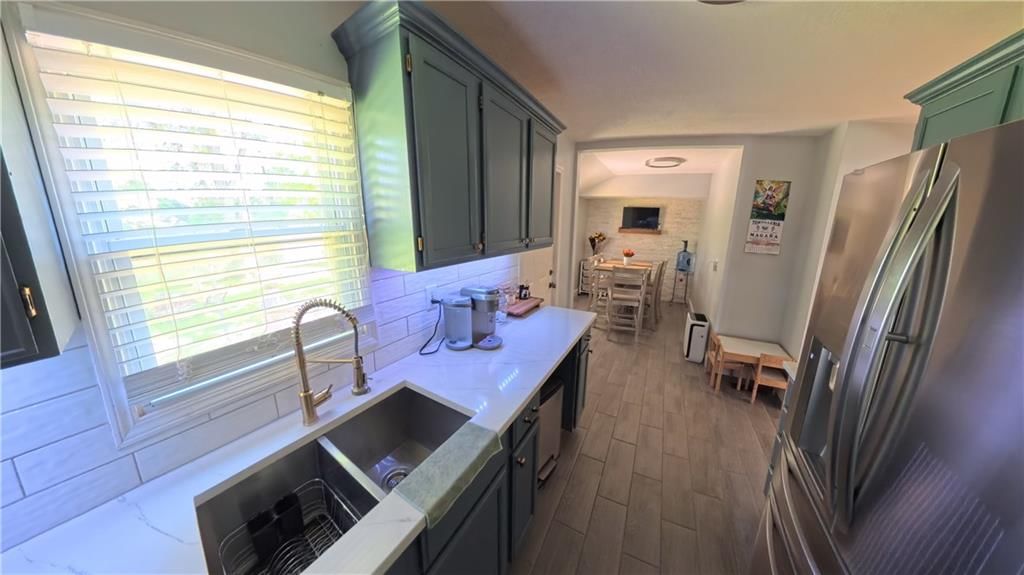 3718 Gibbs Road — photo 3