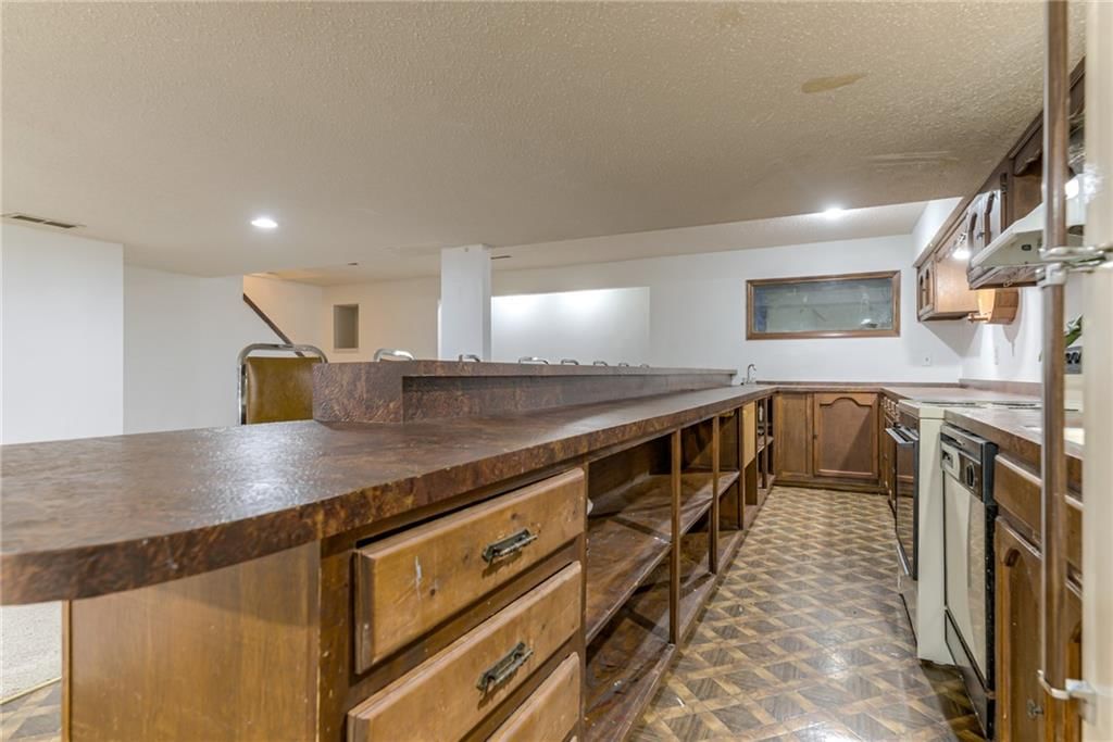 600 NW 66th Street — photo 30