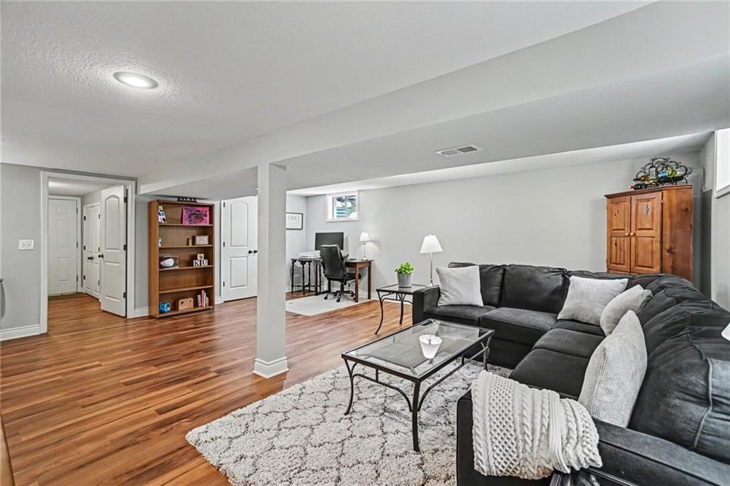 6631 Larsen Lane — photo 9