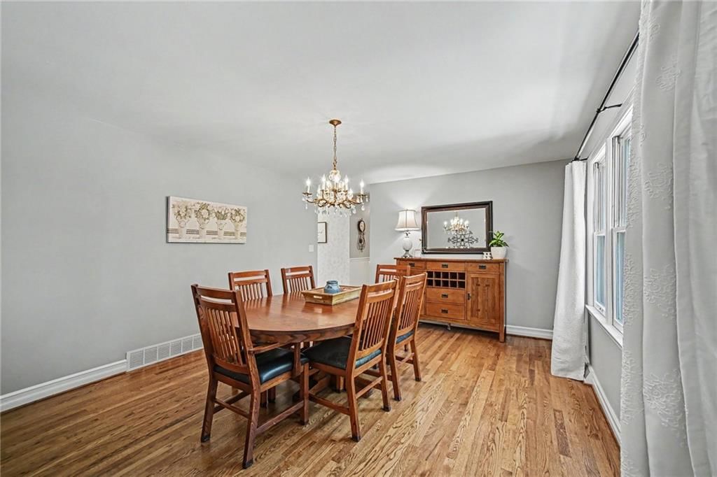 6631 Larsen Lane — photo 10