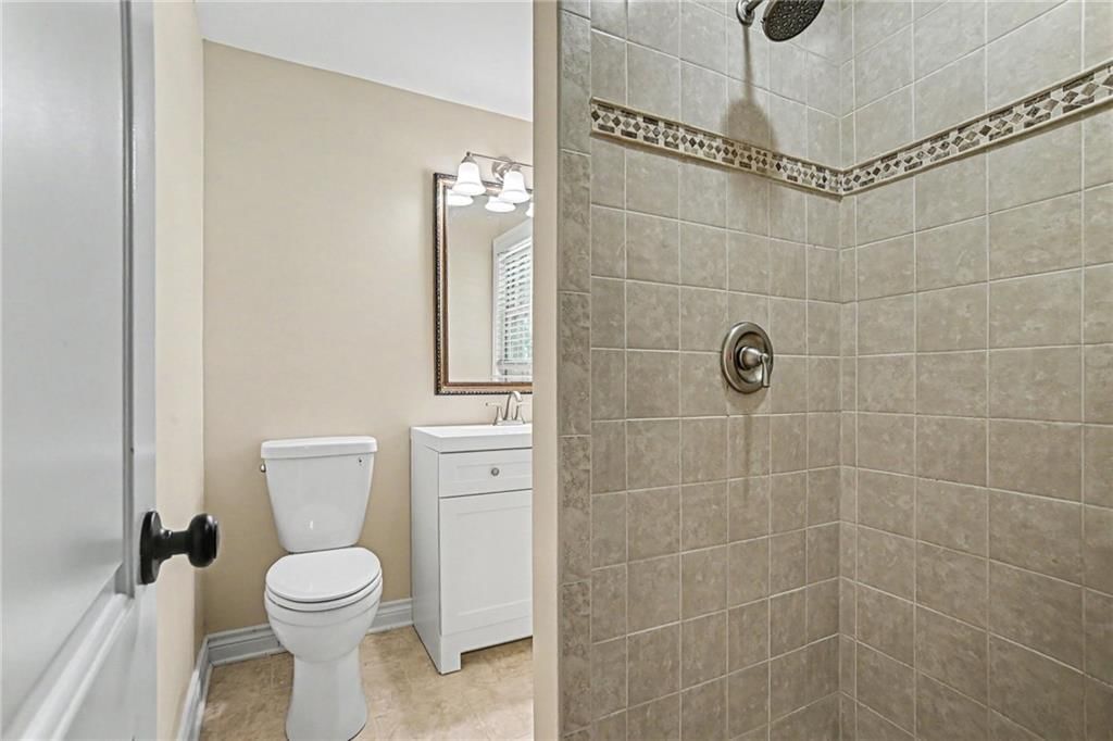 6631 Larsen Lane — photo 19