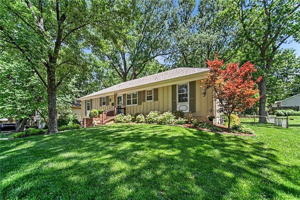 6631 Larsen Lane — photo 26