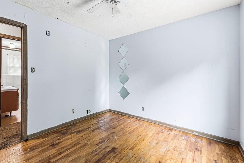 5905 Steven Drive — photo 15