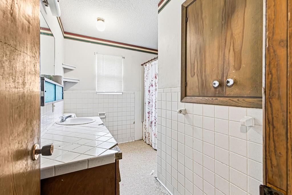 5905 Steven Drive — photo 17