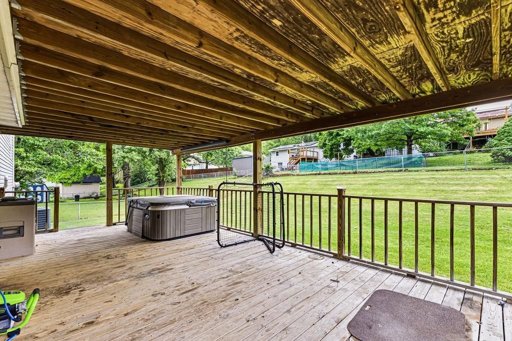 5905 Steven Drive — photo 32