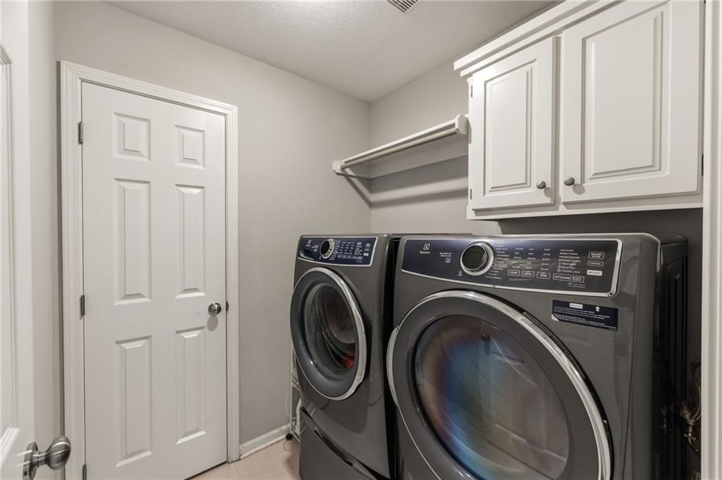 4539 Grove Street — photo 36