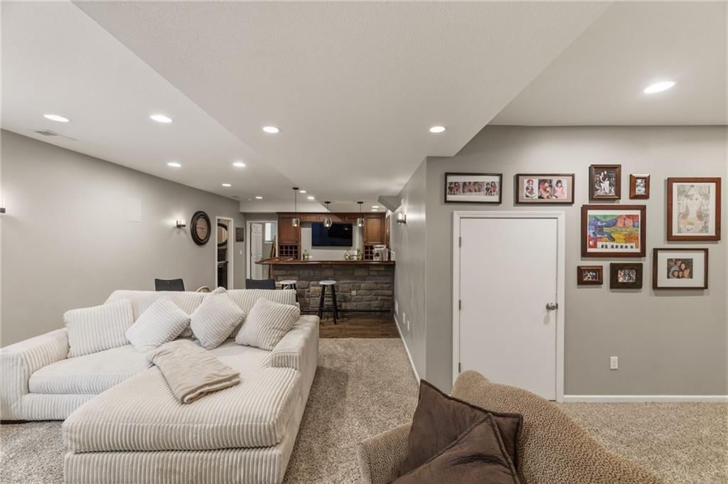 4539 Grove Street — photo 63