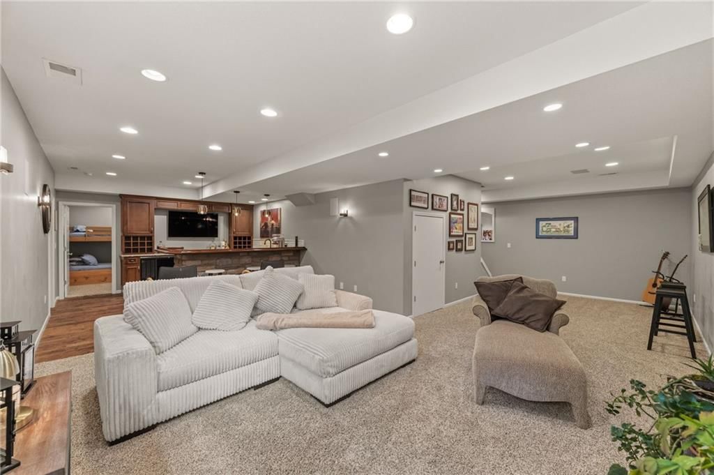 4539 Grove Street — photo 64