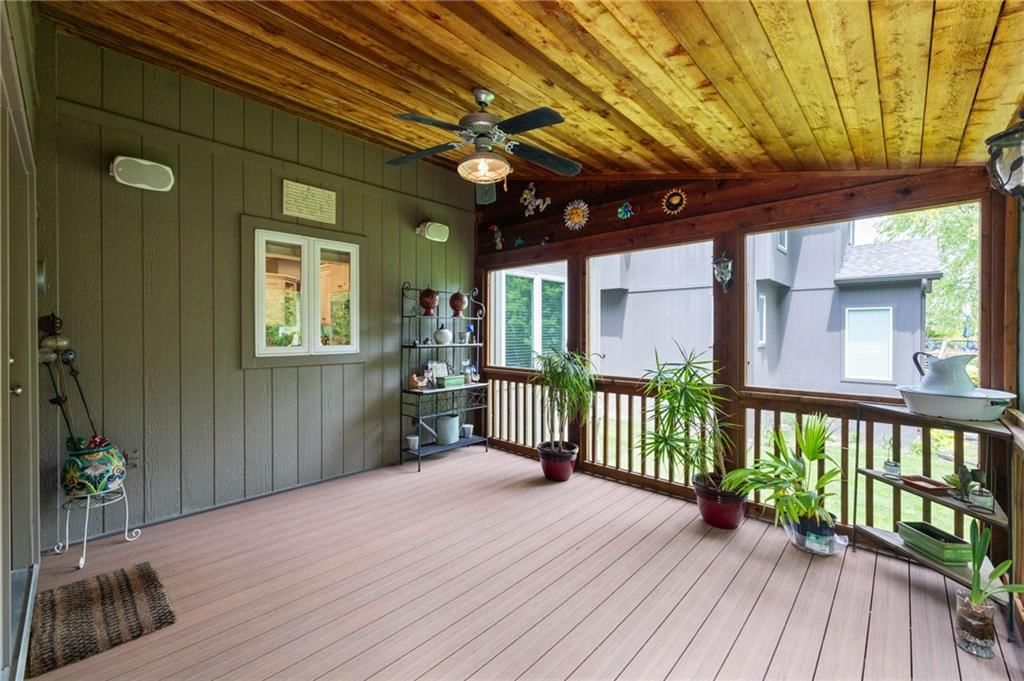 4539 Grove Street — photo 80