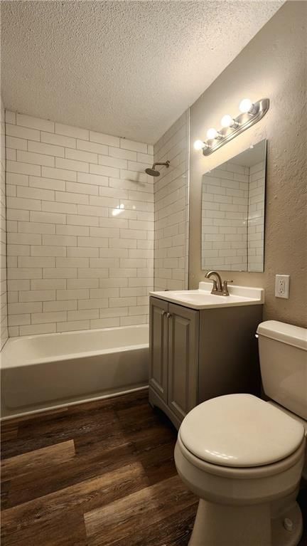 2102 S Claremont Avenue — photo 10