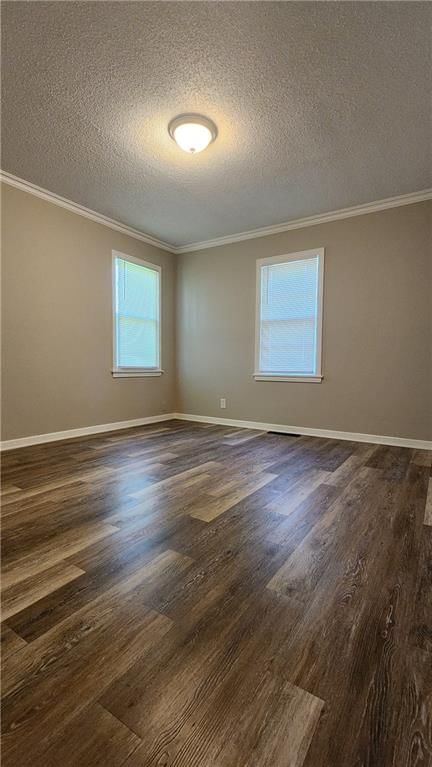 2102 S Claremont Avenue — photo 11