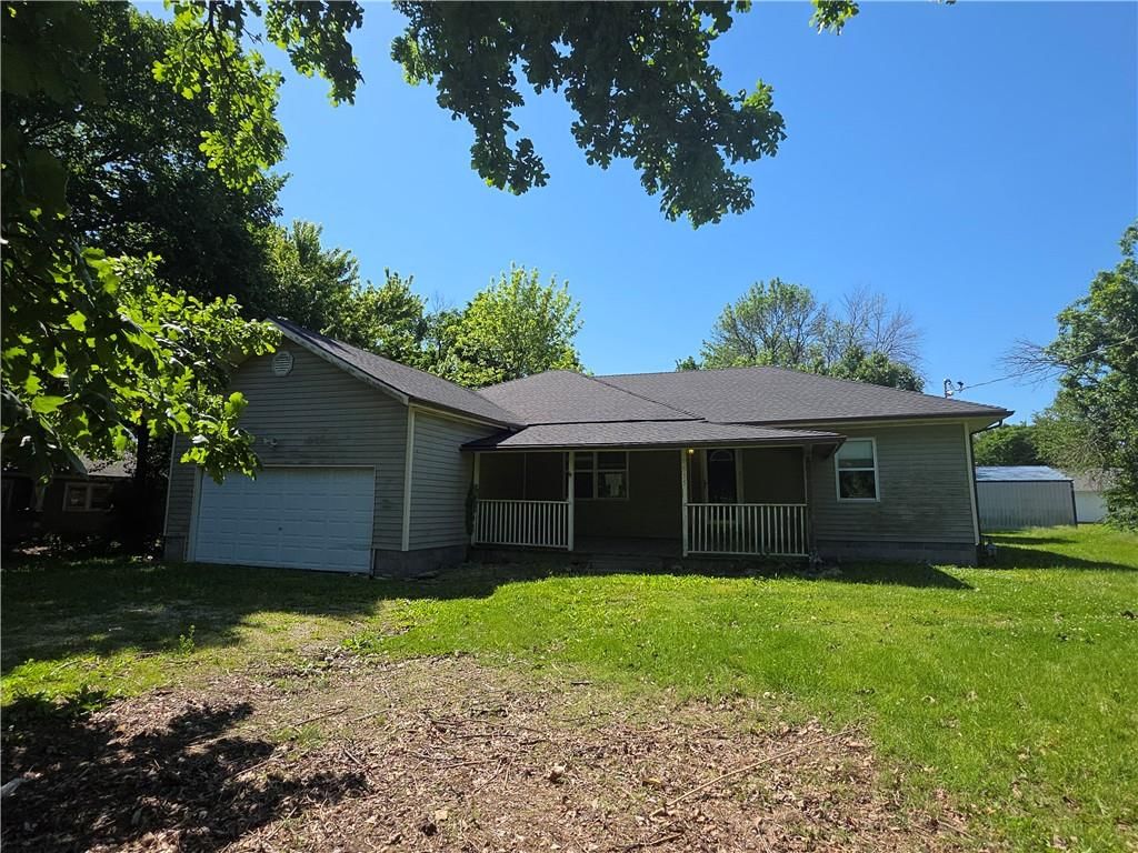 515 E Bungalow Street — photo 2
