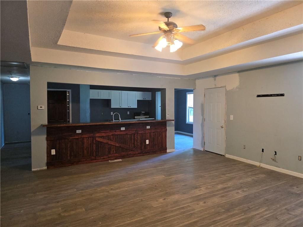 515 E Bungalow Street — photo 5