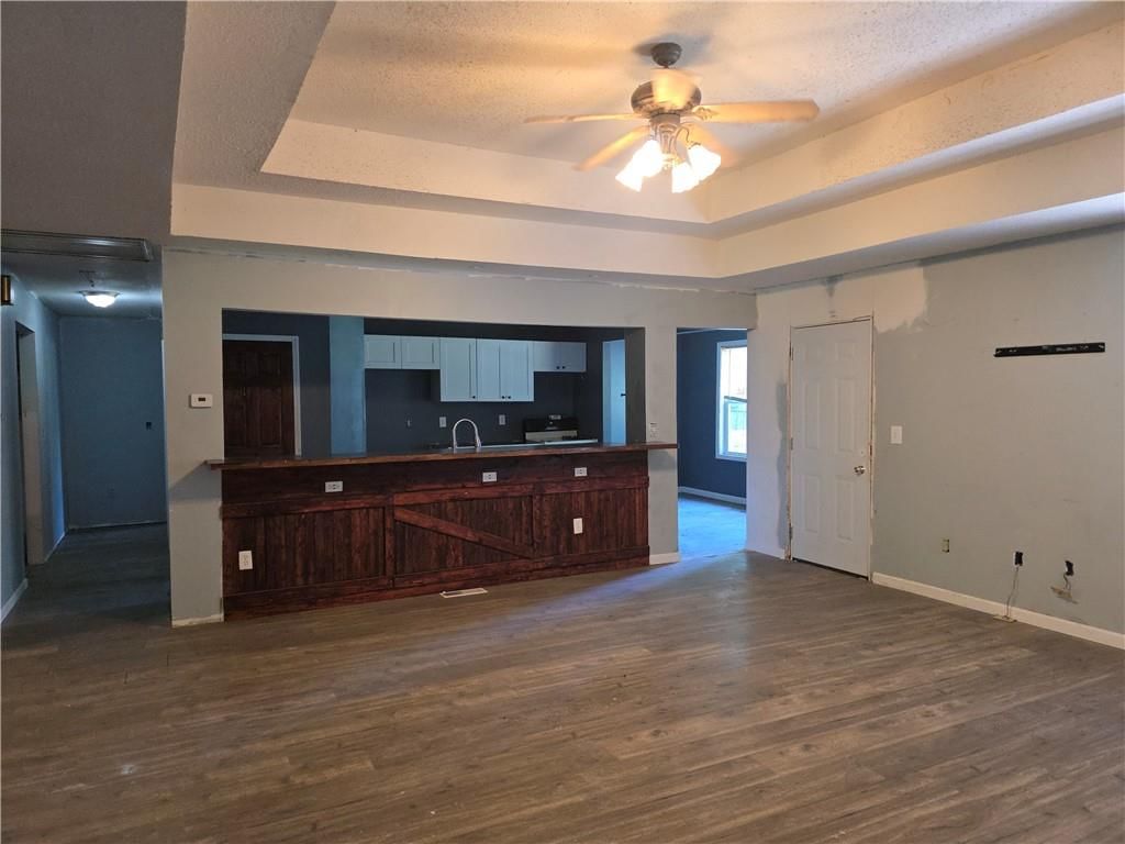 515 E Bungalow Street — photo 6