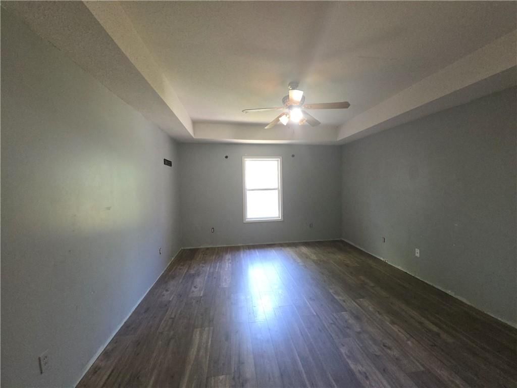 515 E Bungalow Street — photo 14
