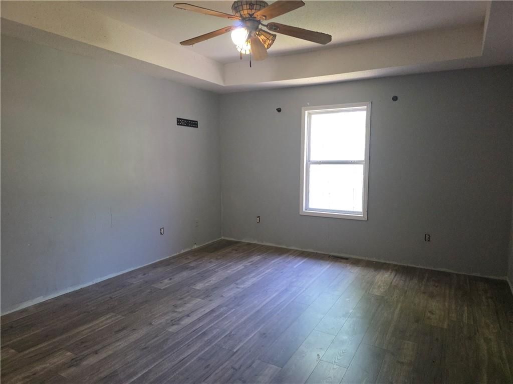515 E Bungalow Street — photo 15