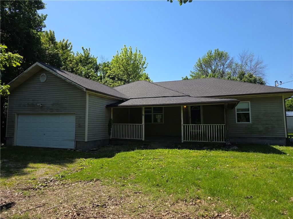 515 E Bungalow Street — photo 17