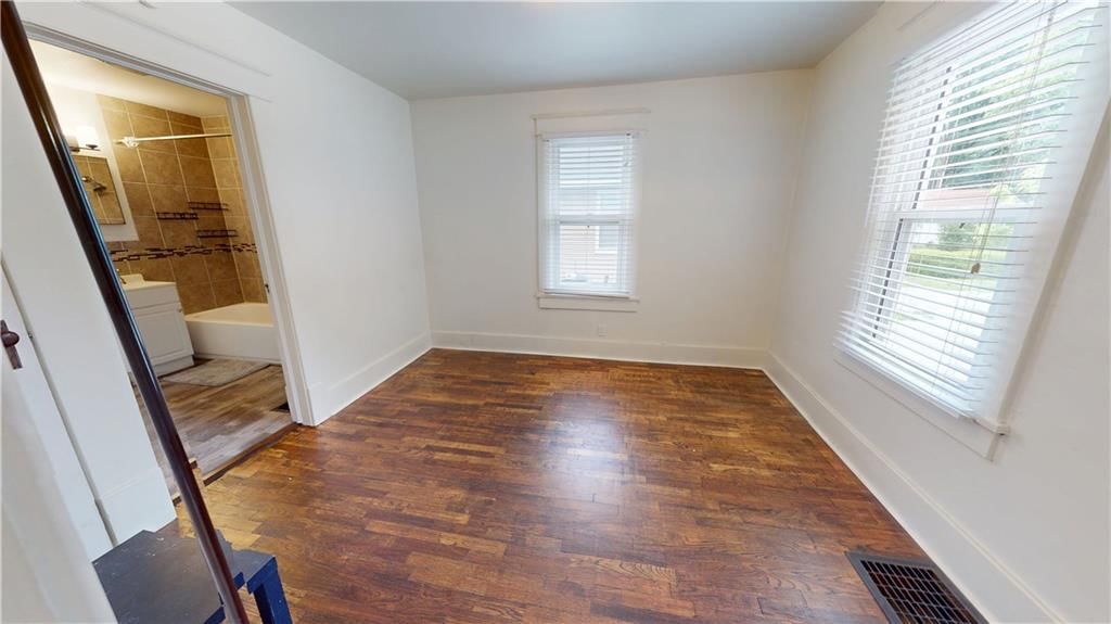 716 W Austin Street — photo 11