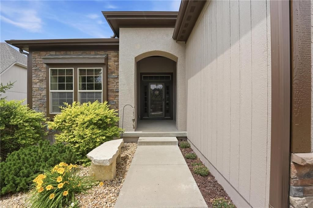 10830 S DEER RUN Street — photo 2