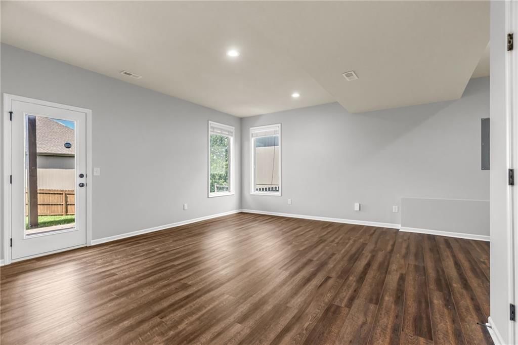 11420 Kimball Avenue — photo 19